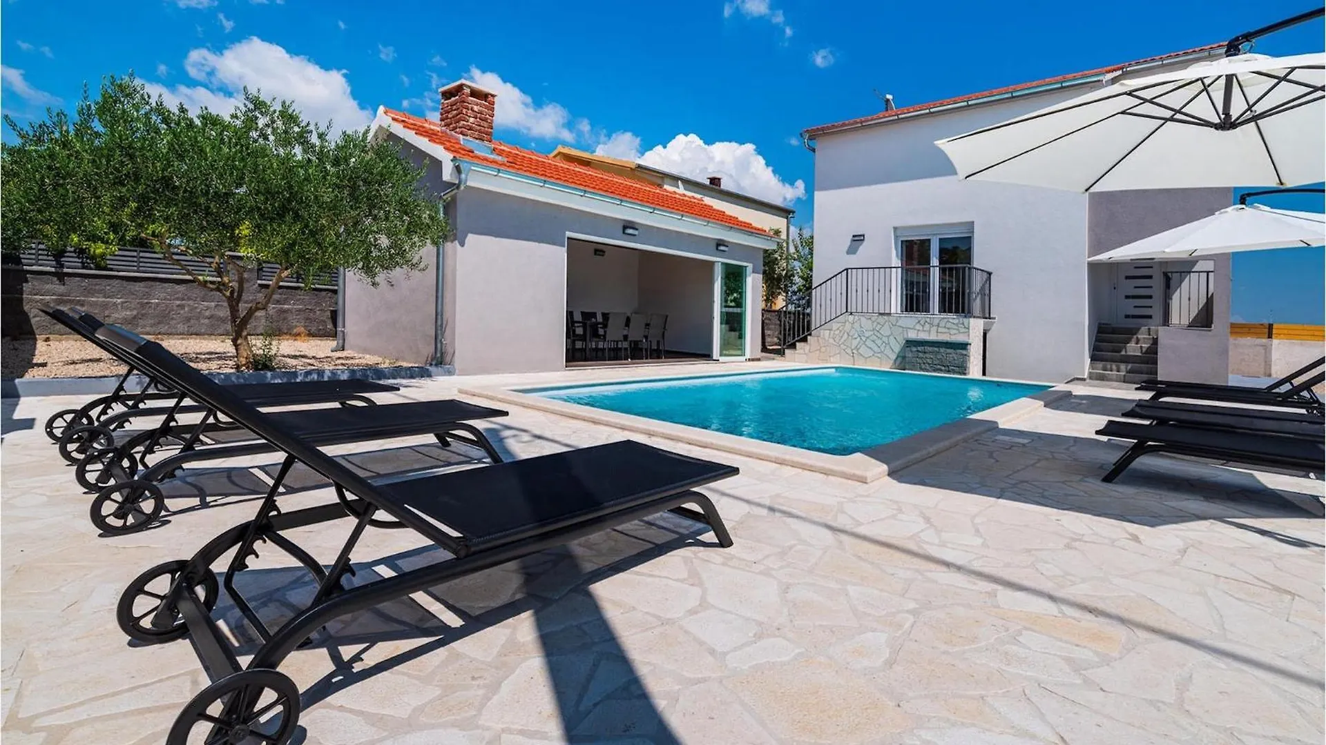 Villa Feniks Polaca