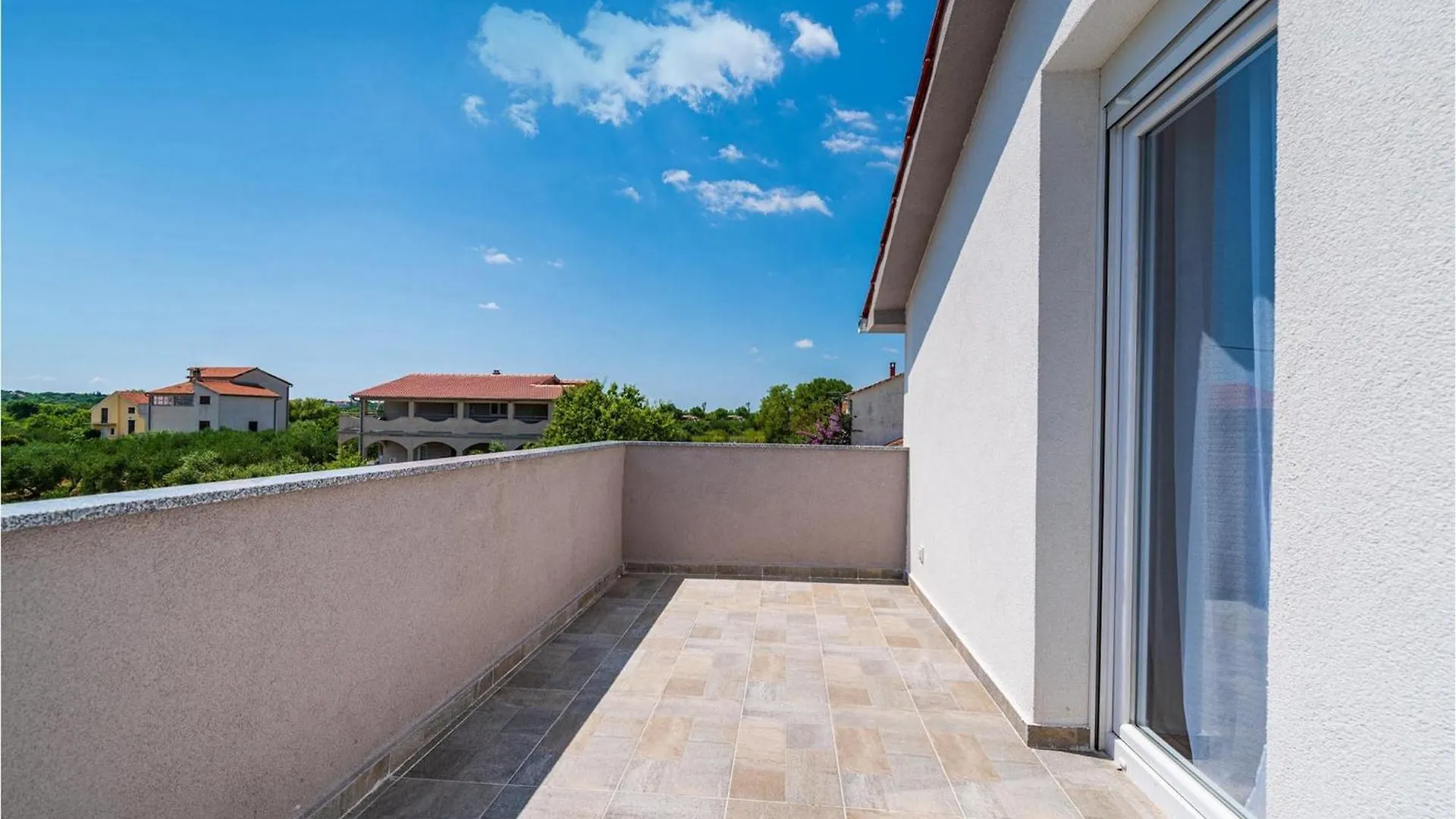 Villa Feniks Polaca 0*,