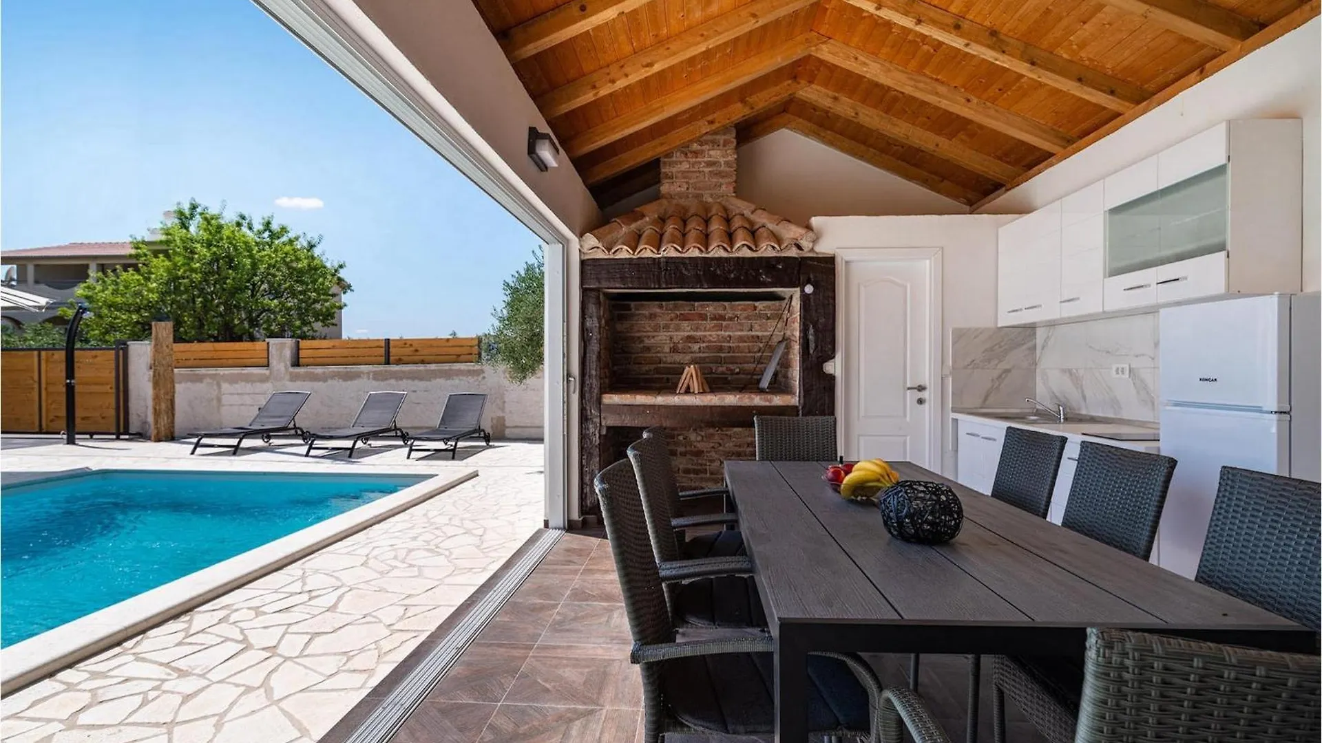 Villa Feniks Polaca